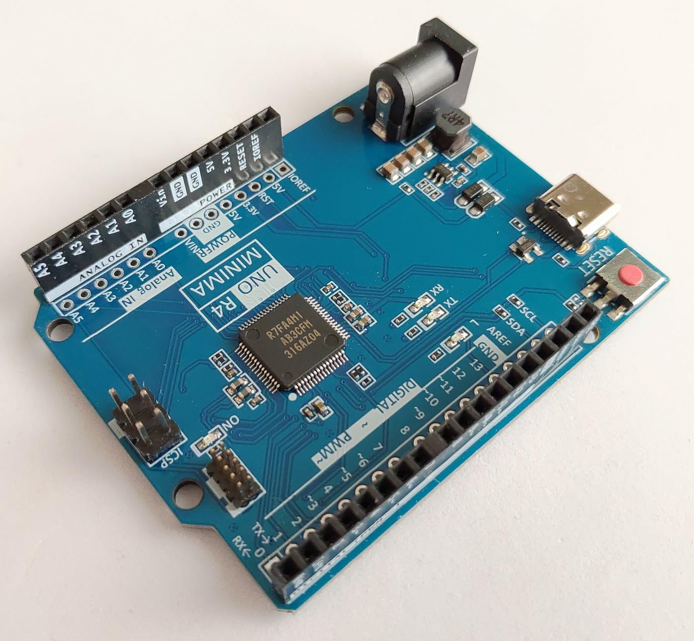 UNO R4 MINIMA 互換開発ボード(Type-C)