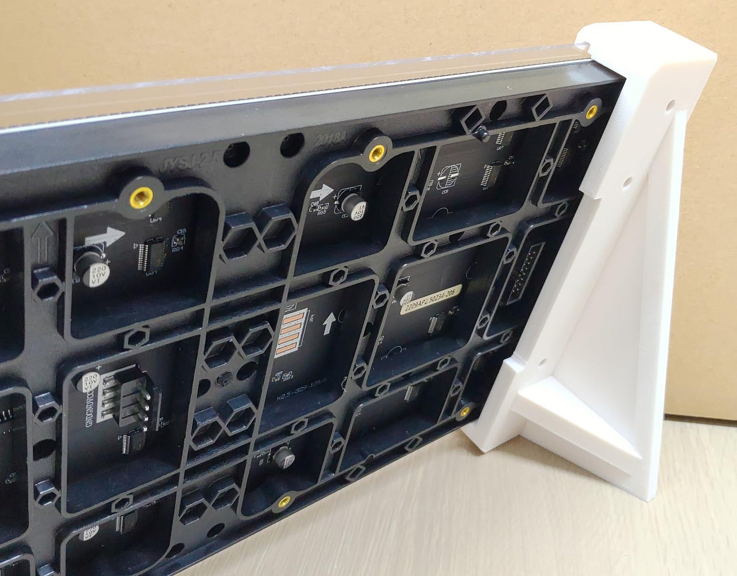 P2.5 屋内用 RGB LEDマトリックスパネル 128X64ピクセル 320mmx160mm, アクリルパネル, ABS樹脂製白色スタンドセット