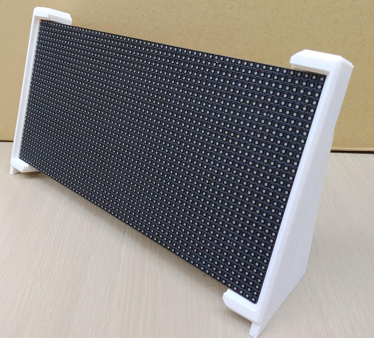 P4 屋内用 RGB LEDマトリックスパネル 64X32ピクセル 256mmx128mm, ABS樹脂製白色スタンドセット