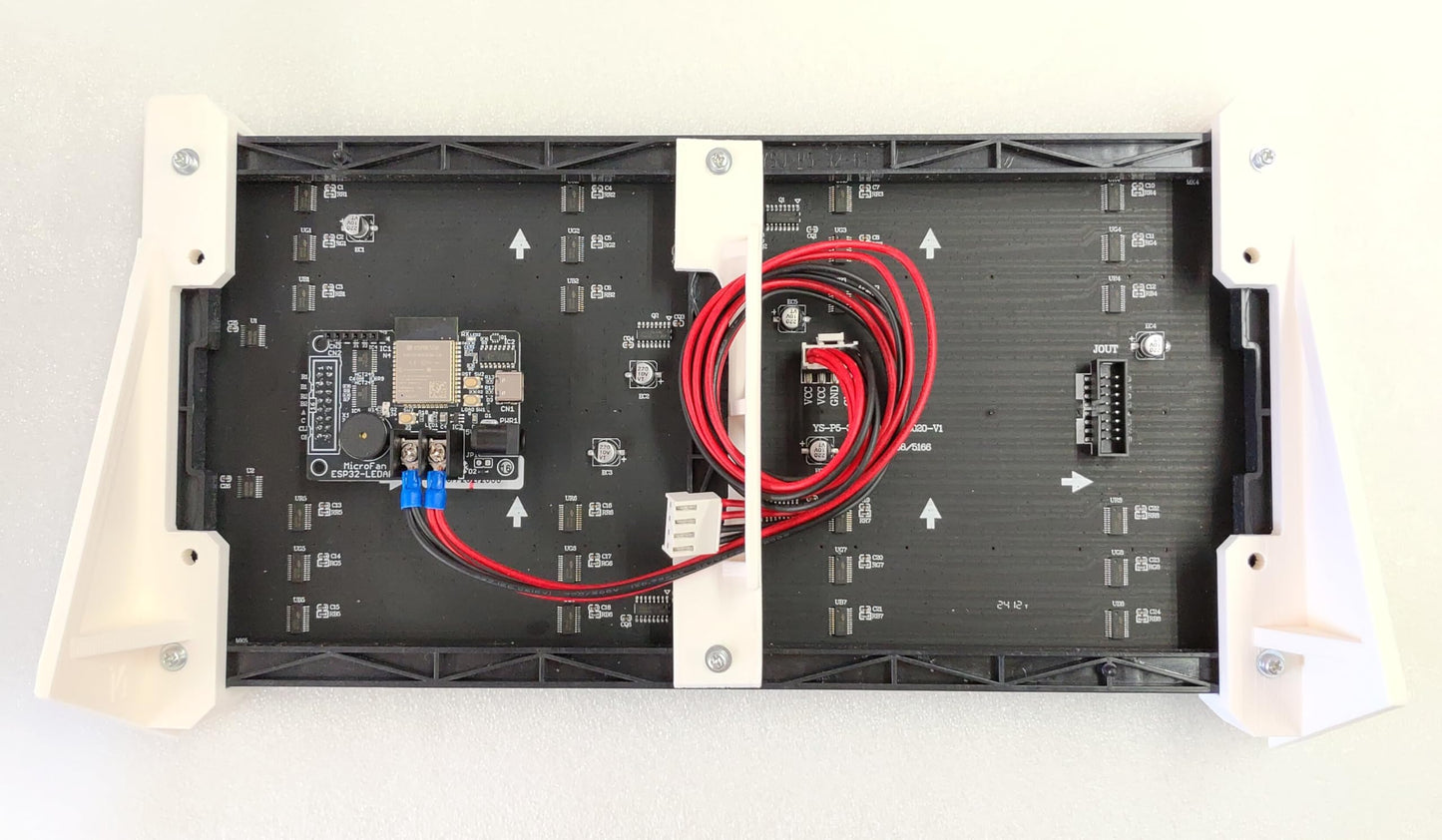 P5 屋内用 RGB LEDマトリックスパネル 64X32ピクセル 320mmx160mm, ABS樹脂製白色スタンドセット